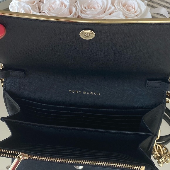 Tory Burch Emerson Chain Wallet Crossbody - Picture 2 of 3